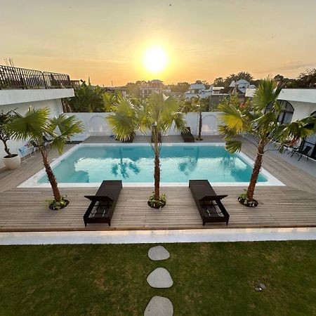 Casadela Canggu Экстерьер фото
